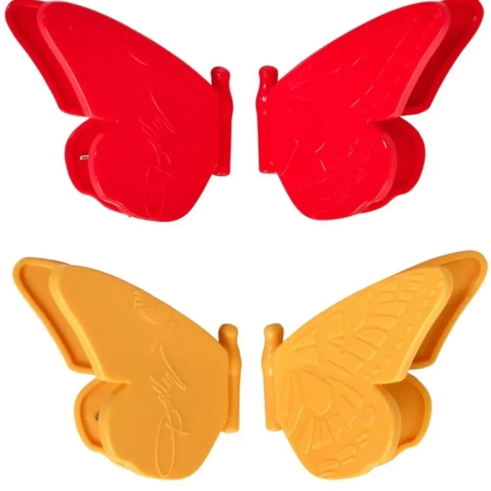 Dolly Parton set butterfly